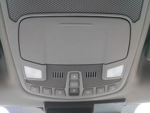 Used 2020 Ford F150 Lariat w/ Equipment Group 502A Luxury AWD/4WD image 21
