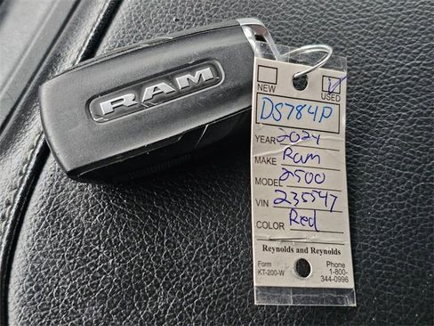 Used 2024 RAM 2500 Tradesman w/ Chrome Appearance Group image 30