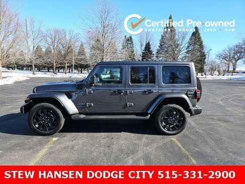 Used 2025 Jeep Wrangler Sahara image 1