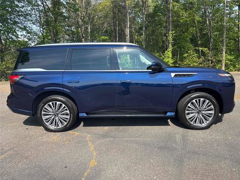 Certified 2025 INFINITI QX80 Sensory image 5