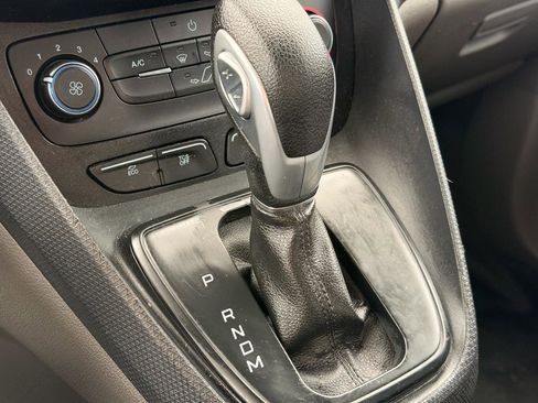 Used 2022 Ford Transit Connect XL FWD image 19