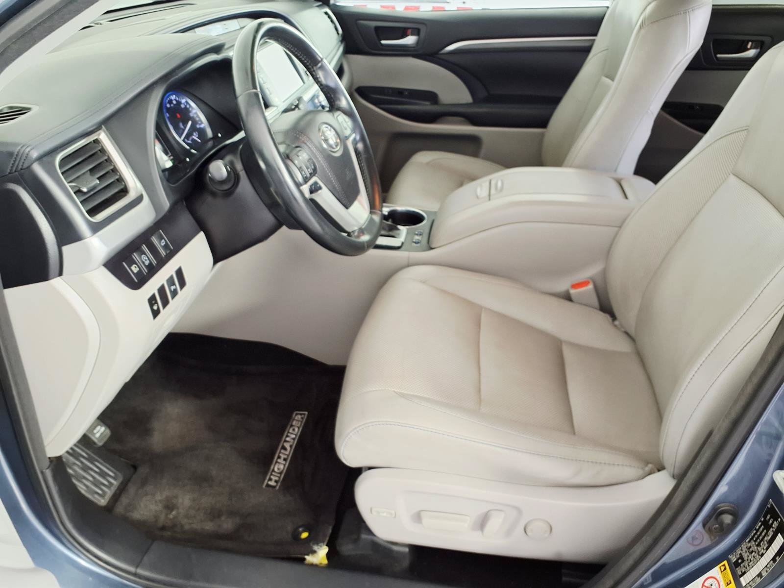 Used 2018 Toyota Highlander Limited w/ Protection Package #3 AWD/4WD image 12