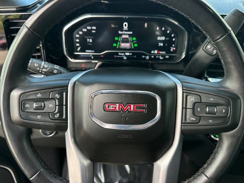 Used 2025 GMC Sierra 1500 SLT AWD/4WD image 30