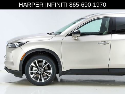 Used 2025 INFINITI QX60 Luxe AWD/4WD image 3