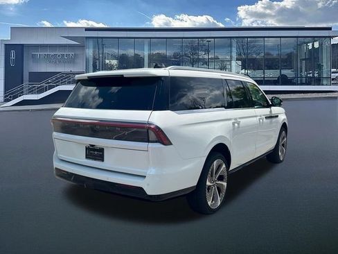 New 2027 Lincoln Navigator L Black Label AWD/4WD image 7