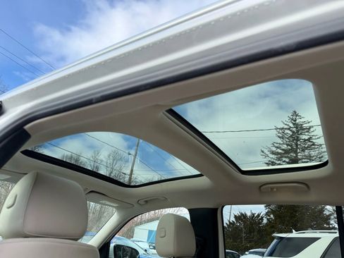 Used 2020 Mercedes-Benz GLB 250 4MATIC image 30