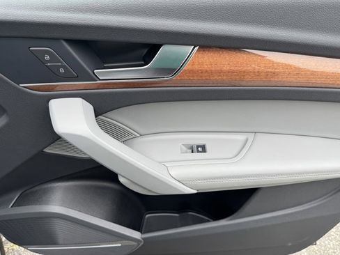Certified 2022 Audi Q5 2.0T Premium Plus image 32