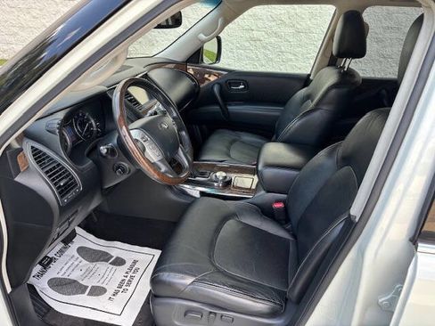 Used 2017 INFINITI QX80 4WD image 10