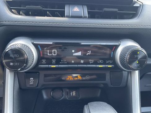 Certified 2025 Toyota RAV4 LE AWD/4WD image 20