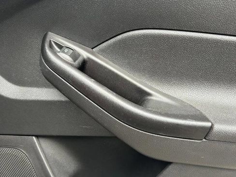 Used 2012 Ford Focus SE image 33