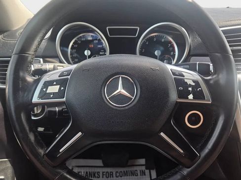 Used 2016 Mercedes-Benz GL 450 4MATIC w/ Premium I Package image 8