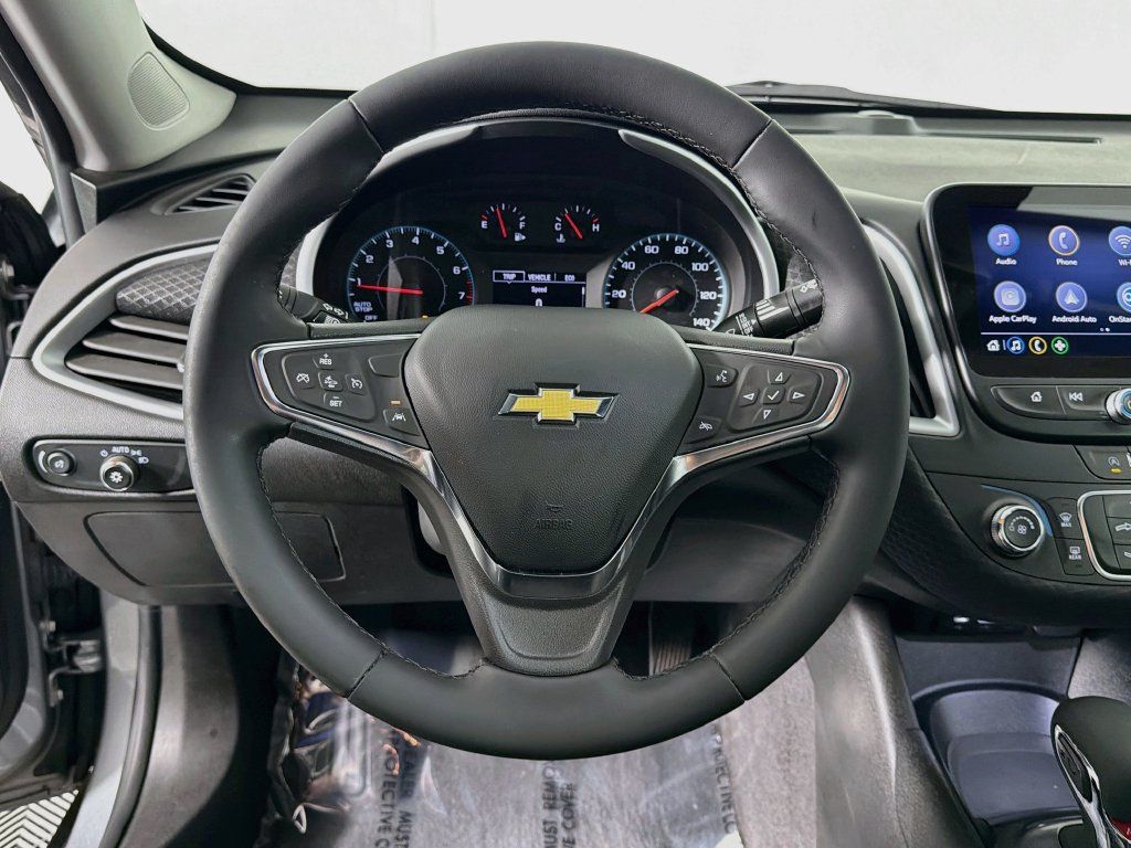 Used 2023 Chevrolet Malibu RS FWD image 11