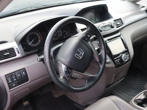 Used 2015 Honda Odyssey EX-L image 16