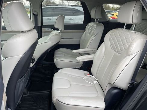 Used 2021 Hyundai Palisade Limited image 9