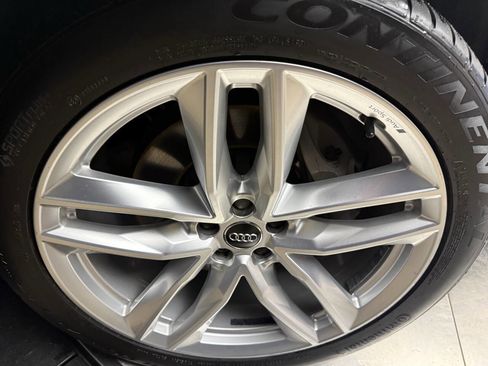 Used 2018 Audi Q7 3.0T Prestige w/ Prestige Package image 29