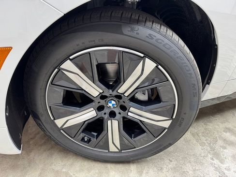 New 2026 BMW iX xDrive45 w/ Premium Package image 27