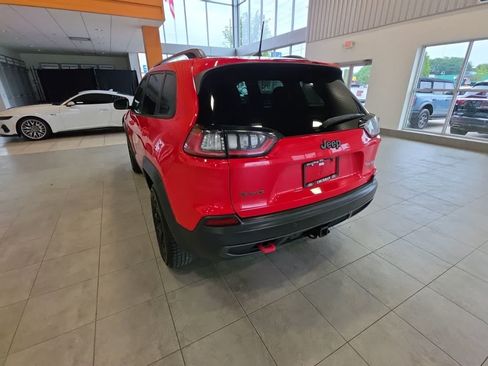 Used 2019 Jeep Cherokee Trailhawk AWD/4WD image 11