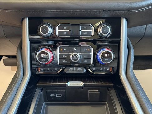 Used 2021 GMC Yukon Denali w/ Denali Ultimate Package image 24