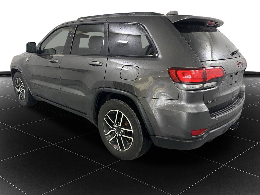 Used 2019 Jeep Grand Cherokee Trailhawk w/ Trailhawk Luxury Group AWD/4WD image 3