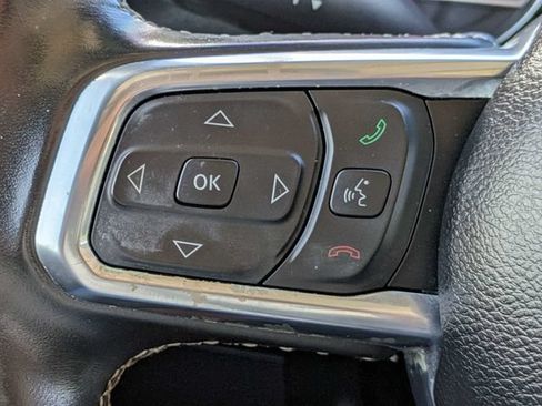 Used 2022 Jeep Wrangler Unlimited Sahara AWD/4WD image 24