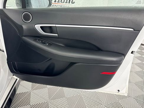 Used 2022 Hyundai Sonata SEL w/ Preferred Accessory Package image 28