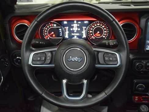 Used 2021 Jeep Wrangler Unlimited Rubicon AWD/4WD image 38
