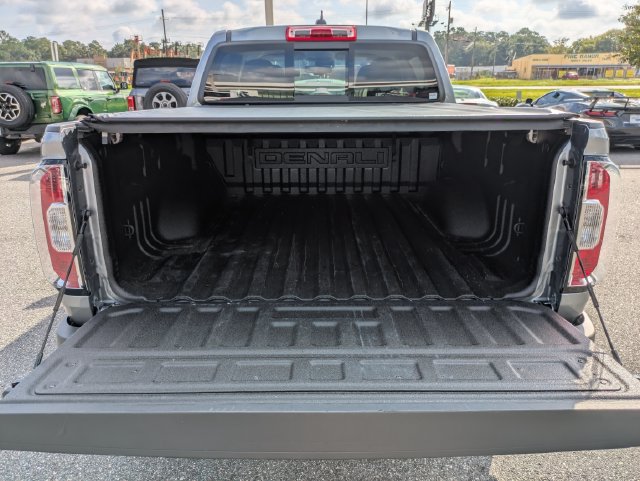 Used 2022 GMC Canyon Denali RWD image 13