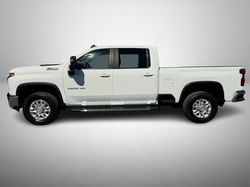 Used 2023 Chevrolet Silverado 2500 LT w/ Convenience Package AWD/4WD image 5