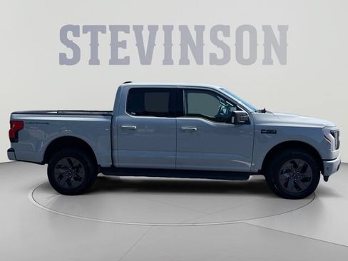 Used 2024 Ford F150 Lightning Flash AWD/4WD image 6