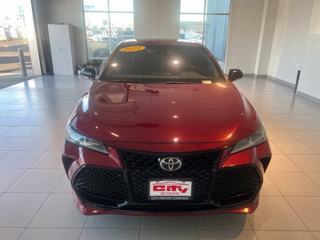 Used 2019 Toyota Avalon Touring w/ Advanced Safety Package FWD image 2