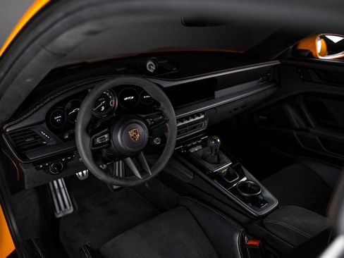Used 2022 Porsche 911 GT3 RWD image 17
