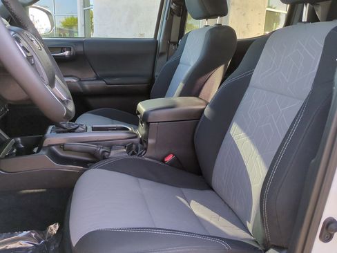 Used 2021 Toyota Tacoma SR image 18