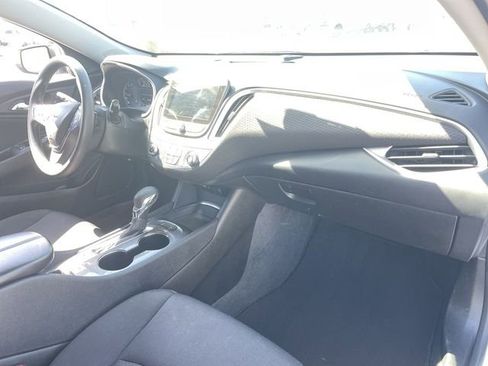 Certified 2024 Chevrolet Malibu LT image 28