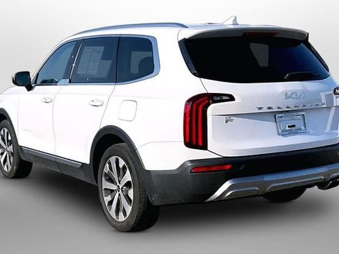Used 2022 Kia Telluride EX w/ EX Premium Package FWD image 12