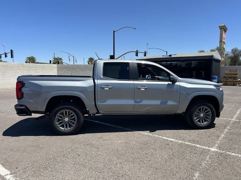 Used 2024 Chevrolet Colorado LT w/ LT Convenience Package RWD image 5
