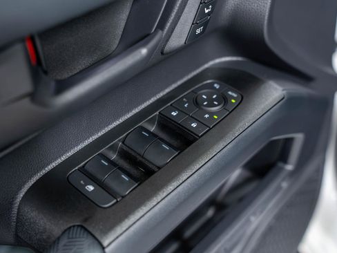 Used 2025 Toyota 4Runner Trailhunter image 74