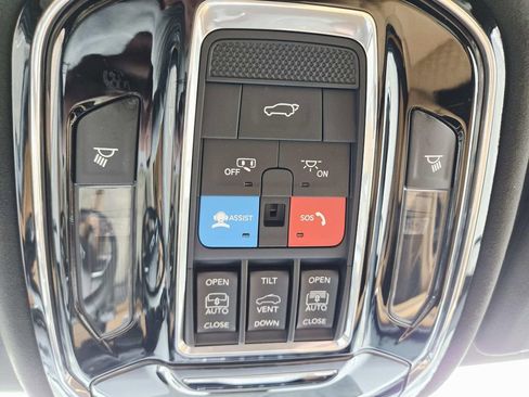 Used 2022 Jeep Grand Cherokee Summit image 36