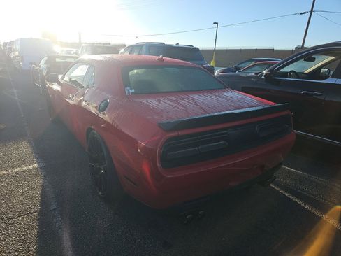 Used 2018 Dodge Challenger R/T Scat Pack image 6