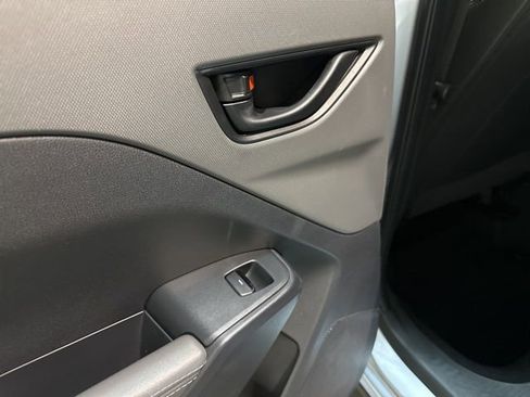 Certified 2024 Subaru Crosstrek 2.0i Premium image 30