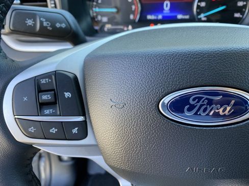 Used 2024 Ford Explorer XLT RWD image 26