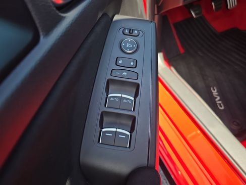 Certified 2026 Honda Civic Type R image 13