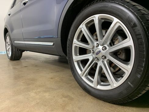 Used 2016 Ford Explorer Limited w/ Equipment Group 301A image 6