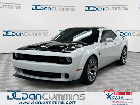 Used 2023 Dodge Challenger SRT Hellcat image 1