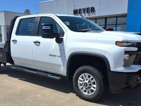 Used 2024 Chevrolet Silverado 2500 W/T w/ WT Fleet Convenience Package AWD/4WD image 2