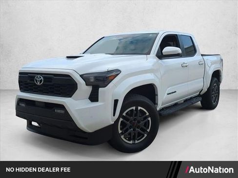 Used 2024 Toyota Tacoma TRD Sport w/ TRD Sport Upgrade Package RWD image 1