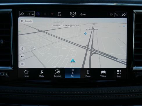 New 2026 Chrysler Pacifica Pinnacle image 17