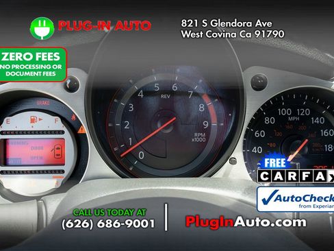 Used 2009 Nissan 370Z Touring RWD image 16