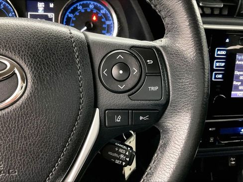 Used 2017 Toyota Corolla SE w/ Carpet Mat Package (TMS) image 12