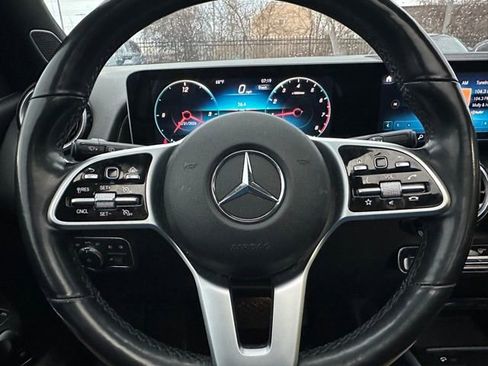 Used 2021 Mercedes-Benz GLB 250 4MATIC image 20