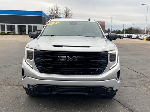 Certified 2022 GMC Sierra 1500 Elevation w/ LPO, Elevation Black Package image 2